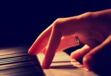 输不起？勒沃库森高层怪比勒菲尔德主场没浇水影响发挥.